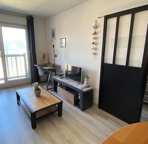 Le Phare De Villers-sur-Mer